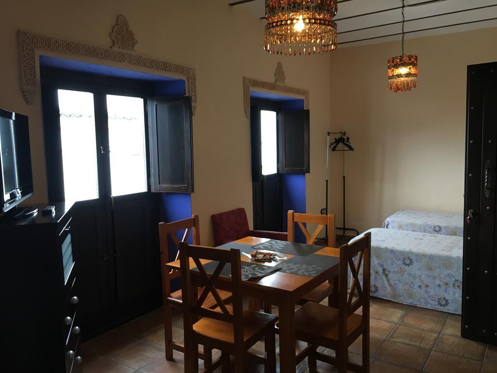 Apartamentos Victoria Bujalance Eksteriør bilde