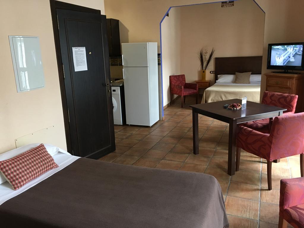 Apartamentos Victoria Bujalance Eksteriør bilde